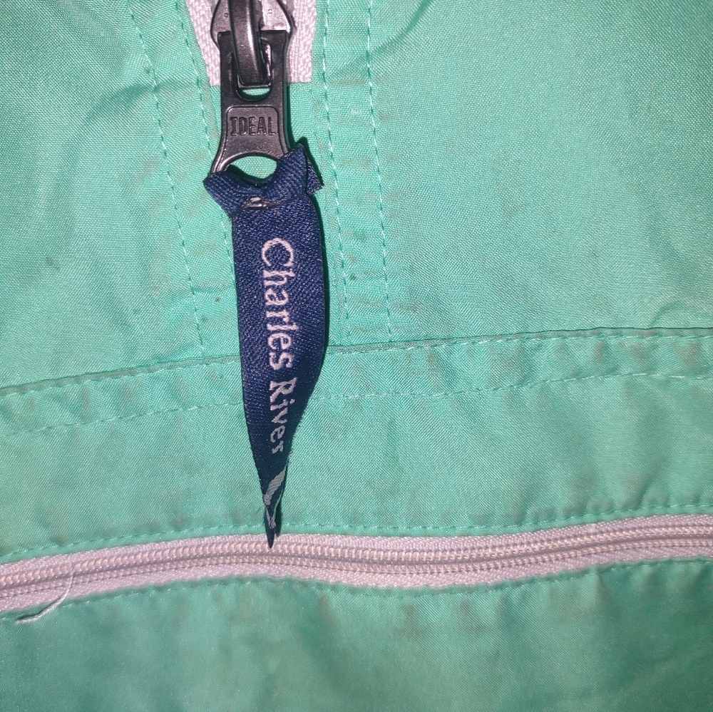 Woman's Charles River Apperel Windbreaker With‎ Hood 1/2 Zip  UCO Size Small - Picture 4 of 5